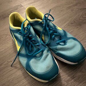 Nike Blue and Yellow Tennis Athletic Gym Shoes Size 10